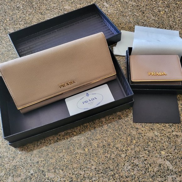 Prada Wallet - Picture 1 of 6